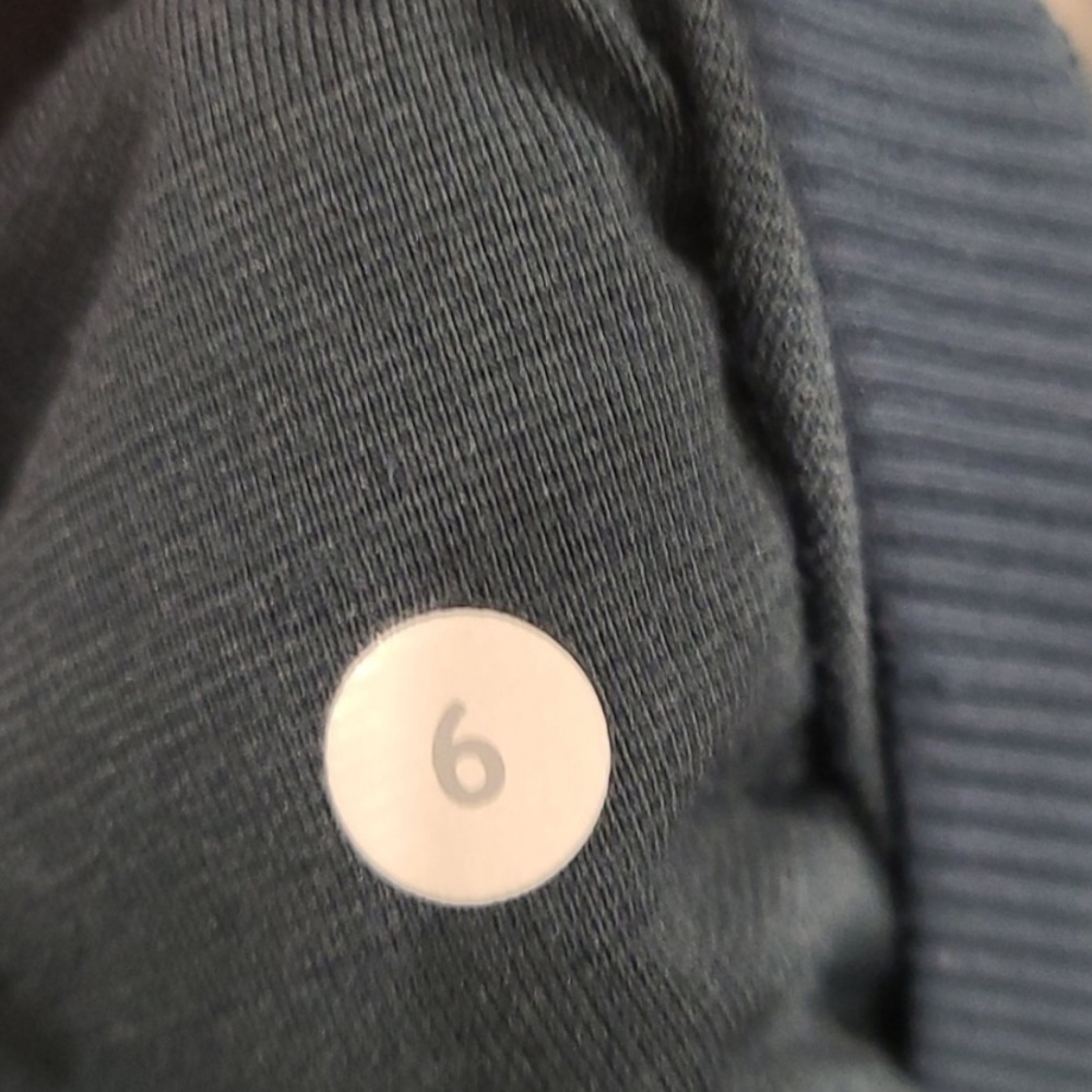 Lululemon In Flux Hooded Jacket Reversible - 6 - Picture 10 of 13